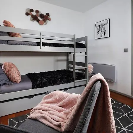 Penthouse 130m Hyper Centre - Parking - Jacuzzi * Chamonix