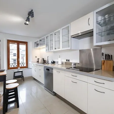 Penthouse 130m Hyper Centre - Parking - Jacuzzi * Chamonix